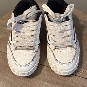 Vans Hylane Size 1.5 Boys Sneakers